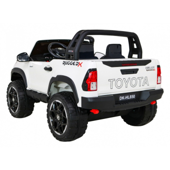 Pojazd Toyota Hilux Biała